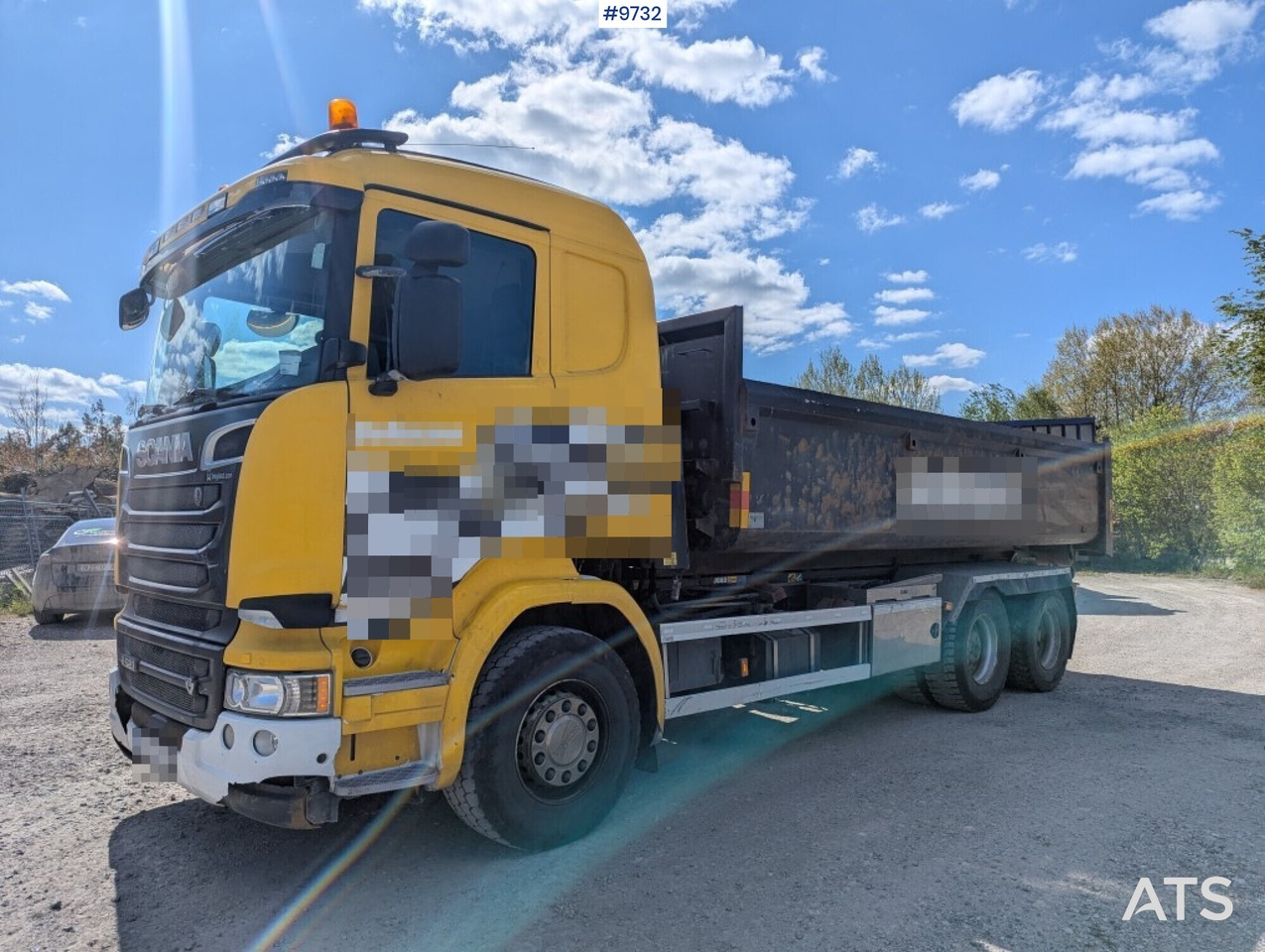 Hooklift Truck Scania R520 6x2 with flatbed - Camión multibasculante: foto 2 Hooklift Truck Scania R520 6x2 with flatbed - Camión multibasculante: foto 2