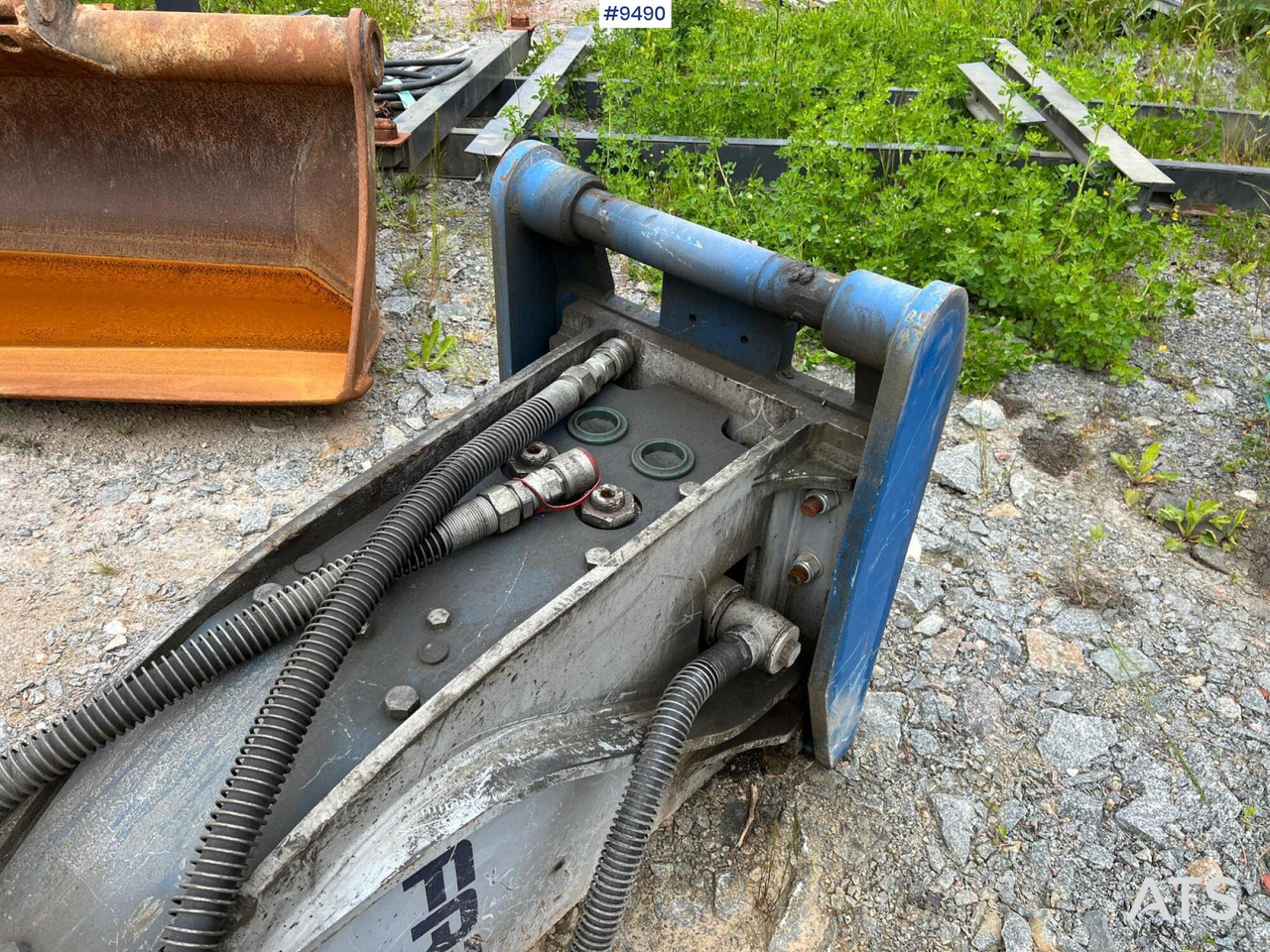 Hydraulic hammer FXJ275 Furukawa Rock drill - Martillo hidráulico para Maquinaria de construcción: foto 5 Hydraulic hammer FXJ275 Furukawa Rock drill - Martillo hidráulico para Maquinaria de construcción: foto 5