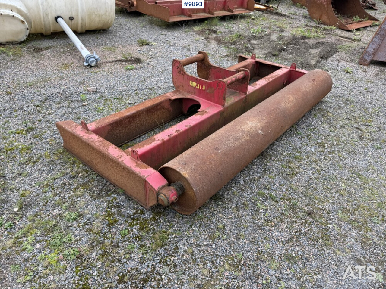 Leveling bar - S60 - Implemento para Maquinaria de construcción: foto 1 Leveling bar - S60 - Implemento para Maquinaria de construcción: foto 1