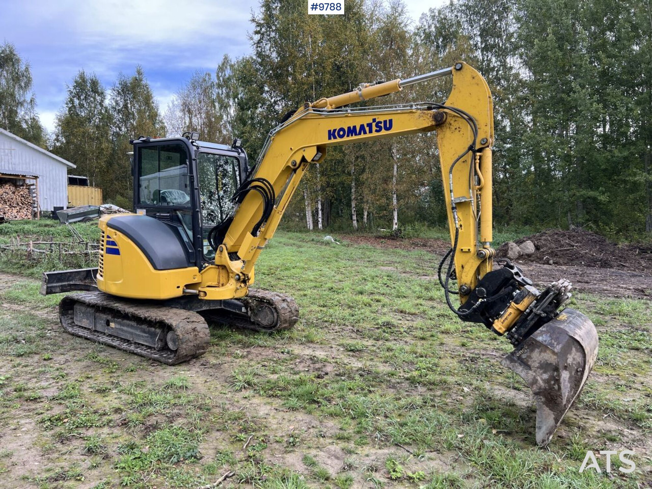KOMATSU PC55MR-5E0 Excavator with attachments (SEE VIDEO) - Miniexcavadora: foto 2 KOMATSU PC55MR-5E0 Excavator with attachments (SEE VIDEO) - Miniexcavadora: foto 2