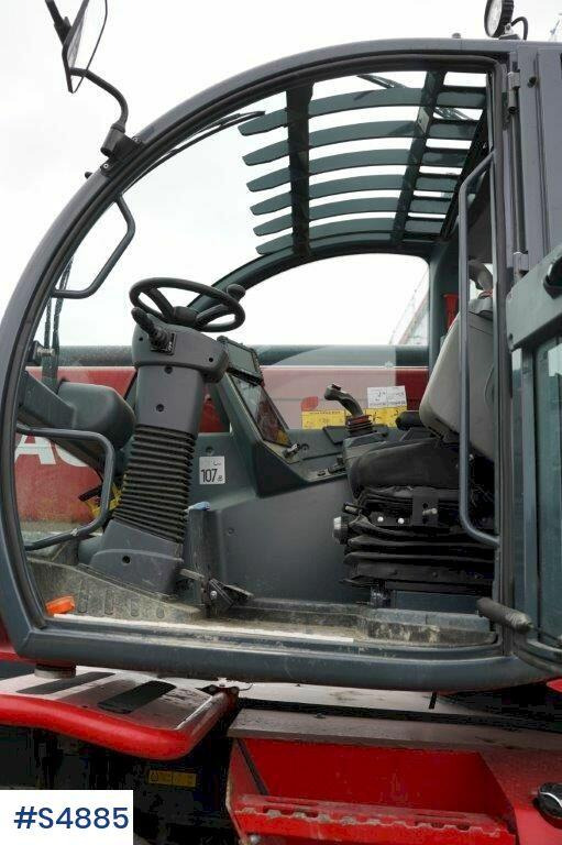 Magni RTH 6,30 SH-M/C Around turning telescopic loader - Manipulador telescópico: foto 2 Magni RTH 6,30 SH-M/C Around turning telescopic loader - Manipulador telescópico: foto 2