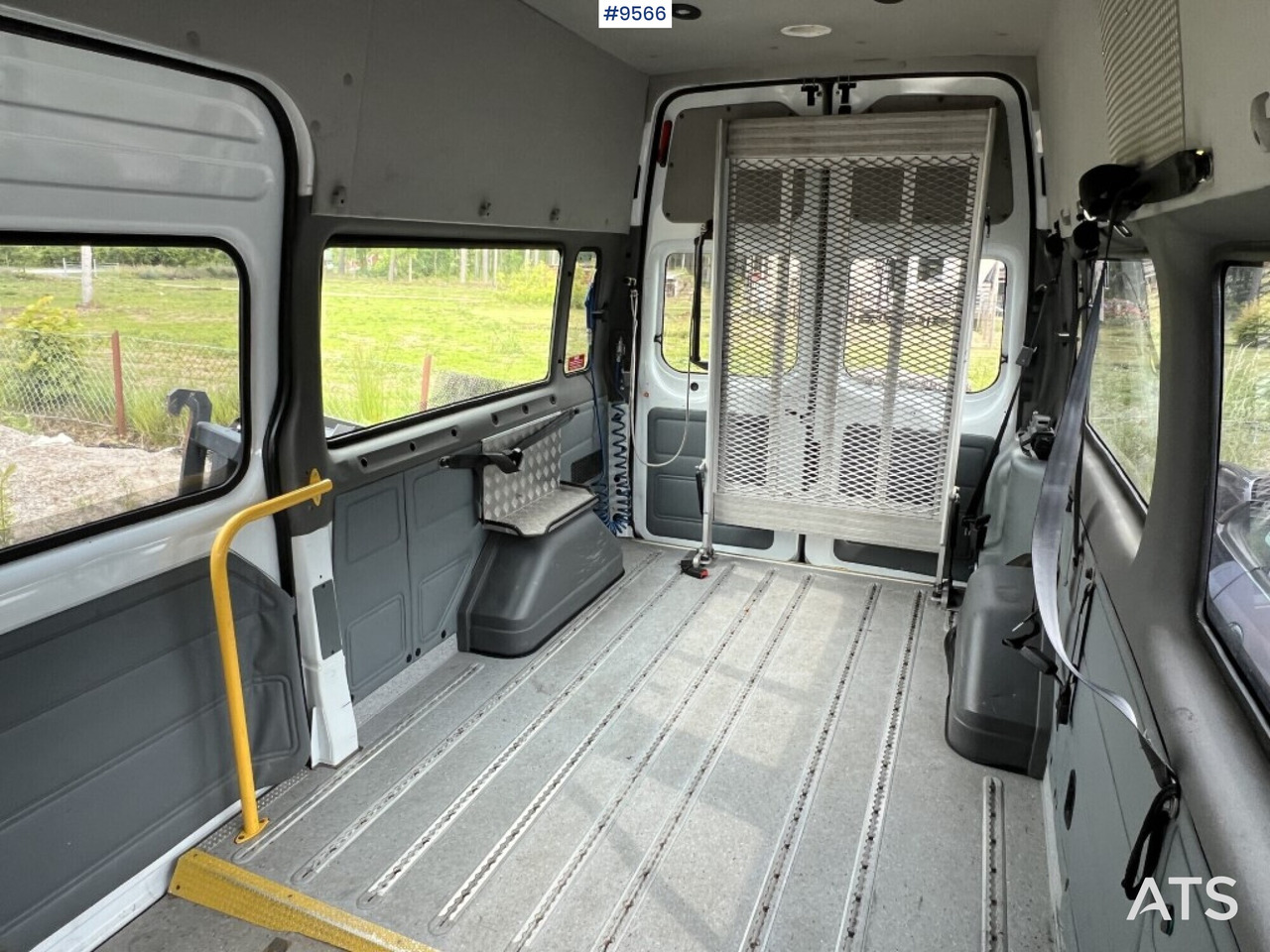 Minibus- Ford FDG6 Transit- Sold newly inspected - Minibús, Furgoneta de pasajeros: foto 5 Minibus- Ford FDG6 Transit- Sold newly inspected - Minibús, Furgoneta de pasajeros: foto 5