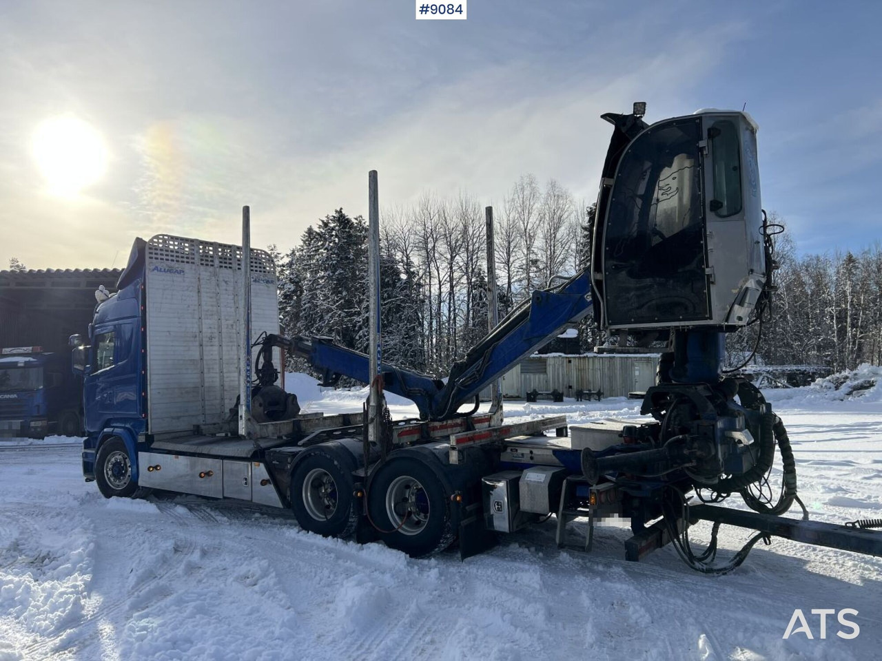SCANIA R580 6X4 Logging truck with crane (VIDEO) - Camión forestal: foto 3 SCANIA R580 6X4 Logging truck with crane (VIDEO) - Camión forestal: foto 3