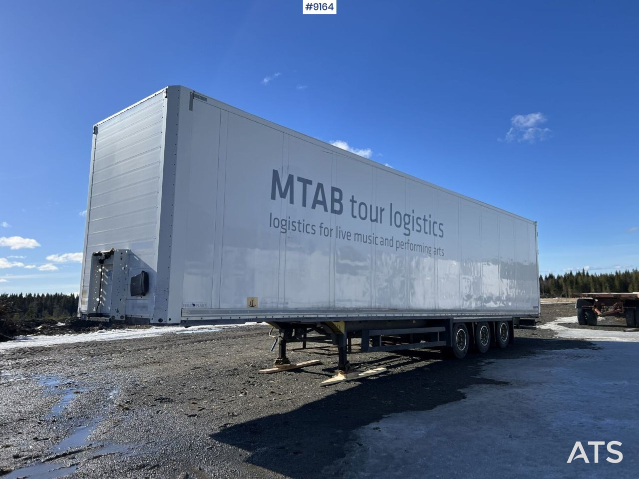 SCHMITZ CARGOBULL Megatrailer - Semirremolque caja cerrada: foto 1 SCHMITZ CARGOBULL Megatrailer - Semirremolque caja cerrada: foto 1