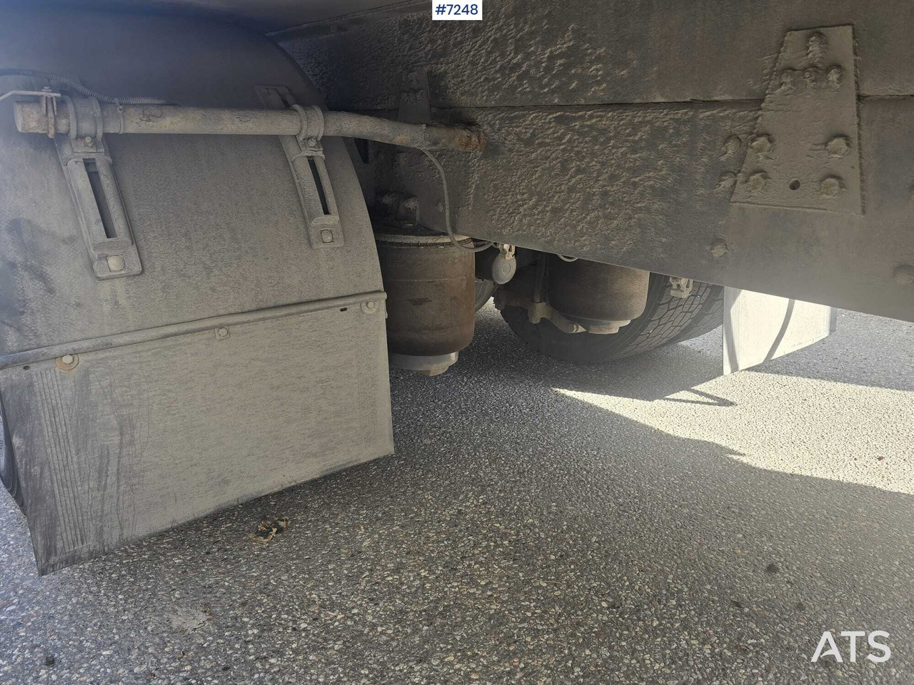 Camión caja cerrada Scania P320 Box truck with tail lift: foto 16