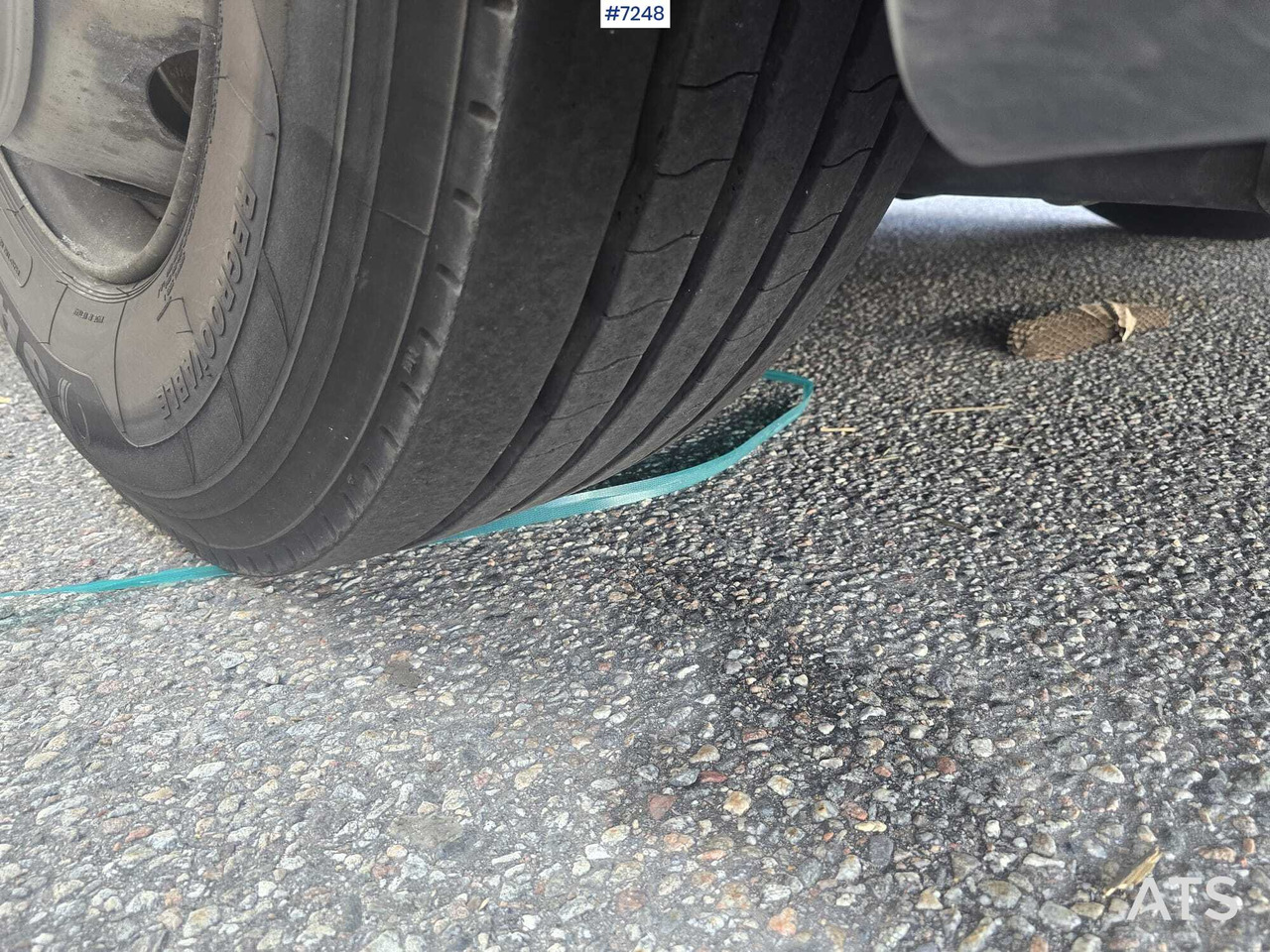 Camión caja cerrada Scania P320 Box truck with tail lift: foto 9