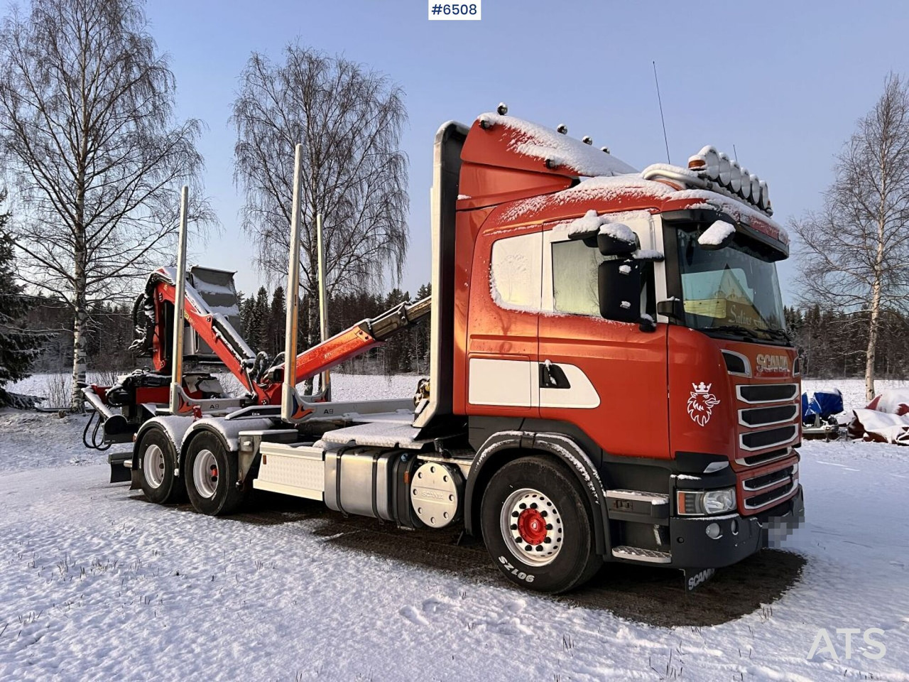 Scania R560 Timber Truck with crane - Camión forestal: foto 1 Scania R560 Timber Truck with crane - Camión forestal: foto 1