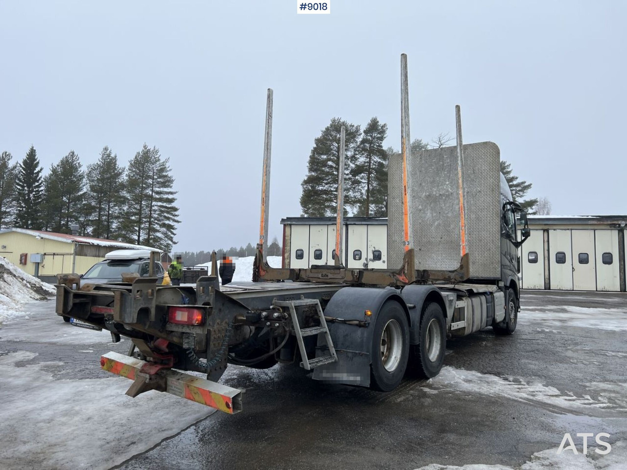 Timber Truck Volvo FH 16 6*4 (SEE VIDEO) - Camión forestal: foto 4 Timber Truck Volvo FH 16 6*4 (SEE VIDEO) - Camión forestal: foto 4