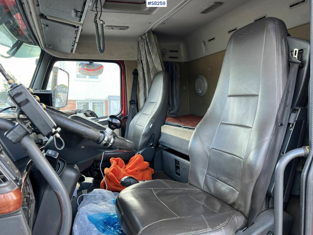 Volvo FH 480 Hook Truck, see video - Camión multibasculante: foto 5 Volvo FH 480 Hook Truck, see video - Camión multibasculante: foto 5