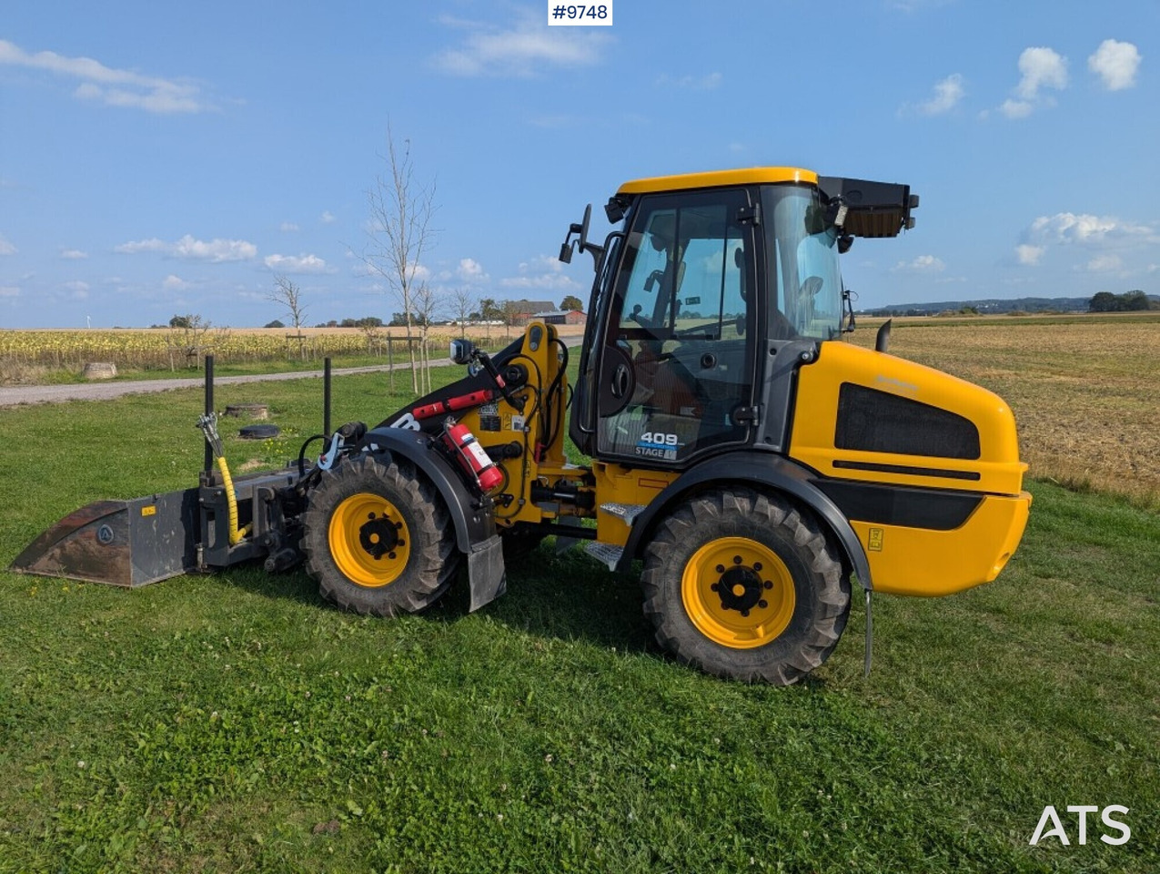 Wheel loader JCB 409 Stage V Nordic Edition 40km/h with attachments - Cargadora de ruedas: foto 4 Wheel loader JCB 409 Stage V Nordic Edition 40km/h with attachments - Cargadora de ruedas: foto 4