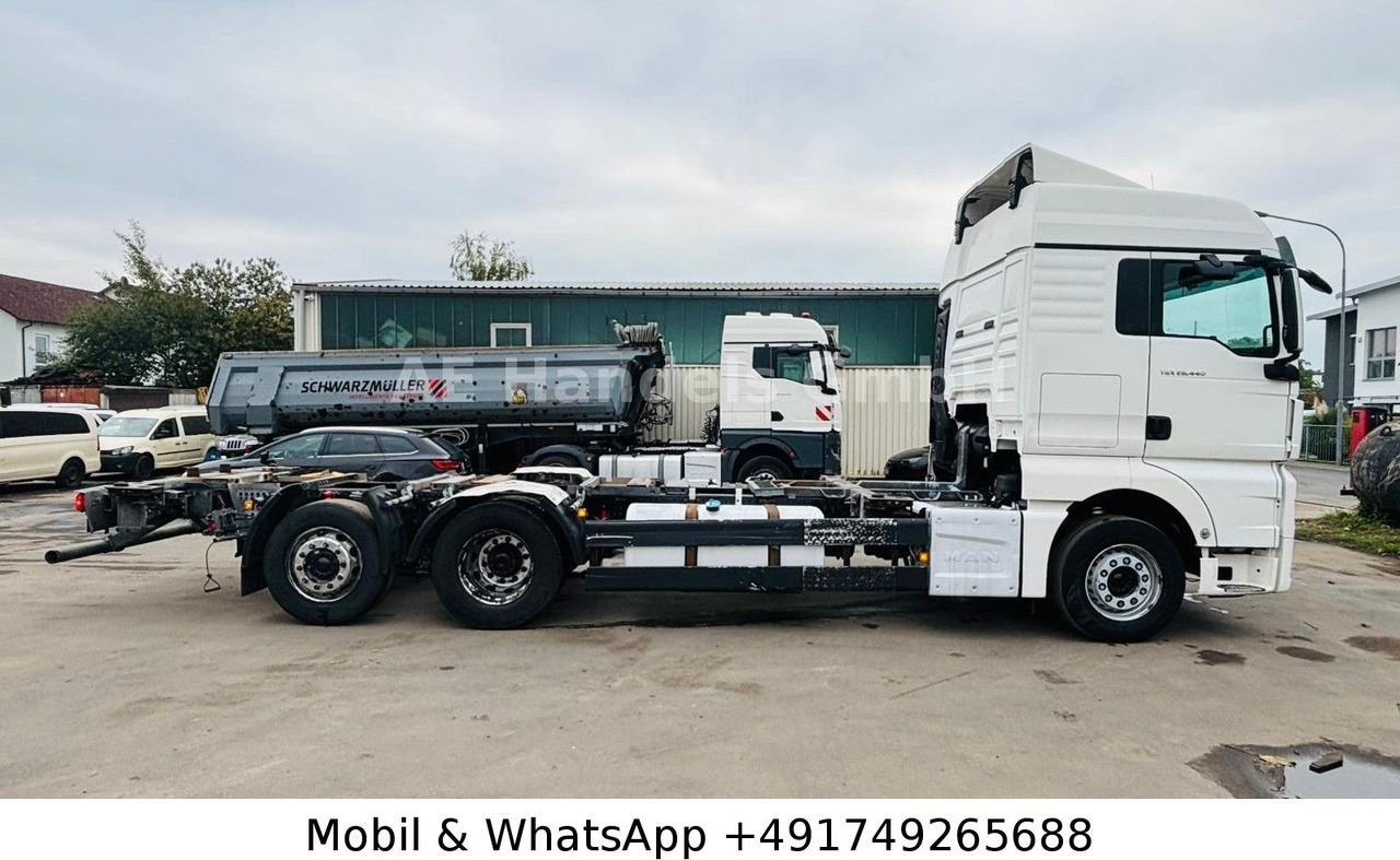 MAN TGX 26.440 BDF XLX LL 6x2 *Retarder/ACC/Lift/AHK - Camión chasis: foto 2 MAN TGX 26.440 BDF XLX LL 6x2 *Retarder/ACC/Lift/AHK - Camión chasis: foto 2
