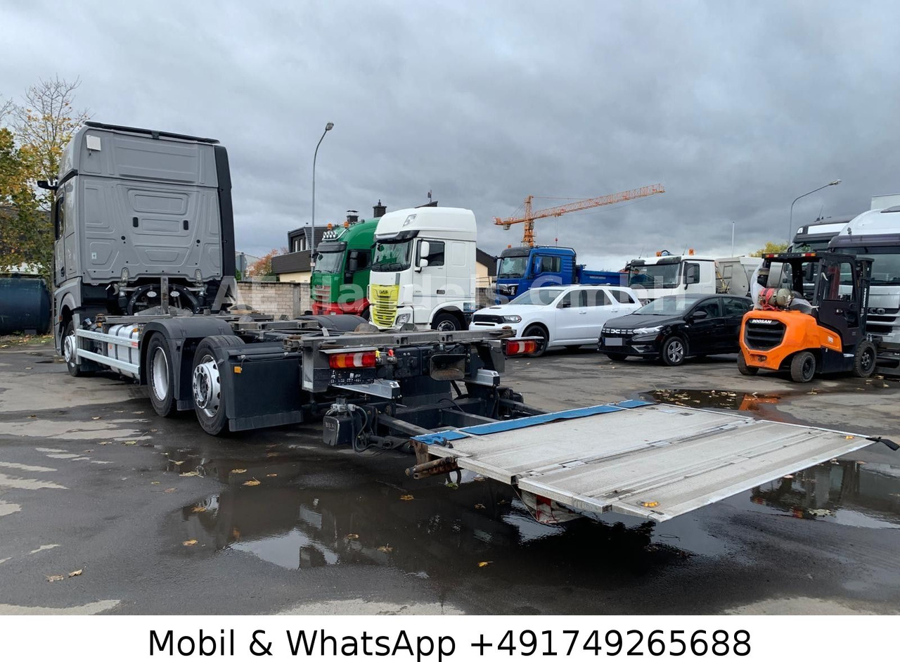 Mercedes-Benz Actros V 2545 GigaSpace BDF LL*Retarder/LBW/L+L - Camión portacontenedore/ Intercambiable: foto 3 Mercedes-Benz Actros V 2545 GigaSpace BDF LL*Retarder/LBW/L+L - Camión portacontenedore/ Intercambiable: foto 3