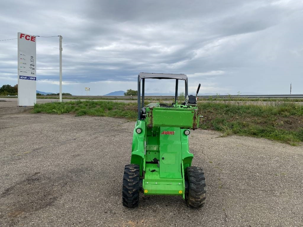 Avant M 528 EIPTT /Certificat CE endommagée - Cargadora articulada: foto 3 Avant M 528 EIPTT /Certificat CE endommagée - Cargadora articulada: foto 3