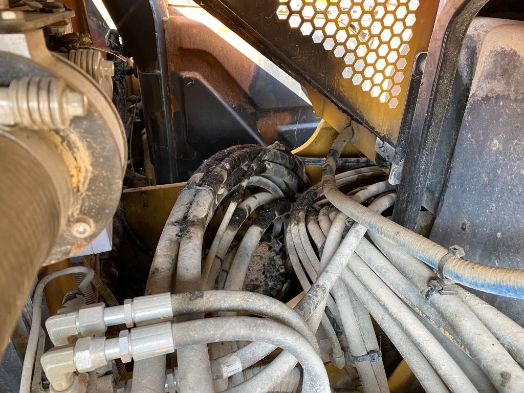 Excavadora de cadenas CAT CAT 308 CR avec Certificat CE Origine Française: foto 13