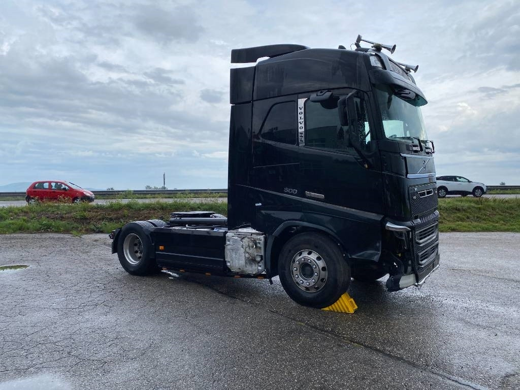 Volvo FH 500 / RETARDER Origine Française endommagé - Cabeza tractora: foto 3 Volvo FH 500 / RETARDER Origine Française endommagé - Cabeza tractora: foto 3