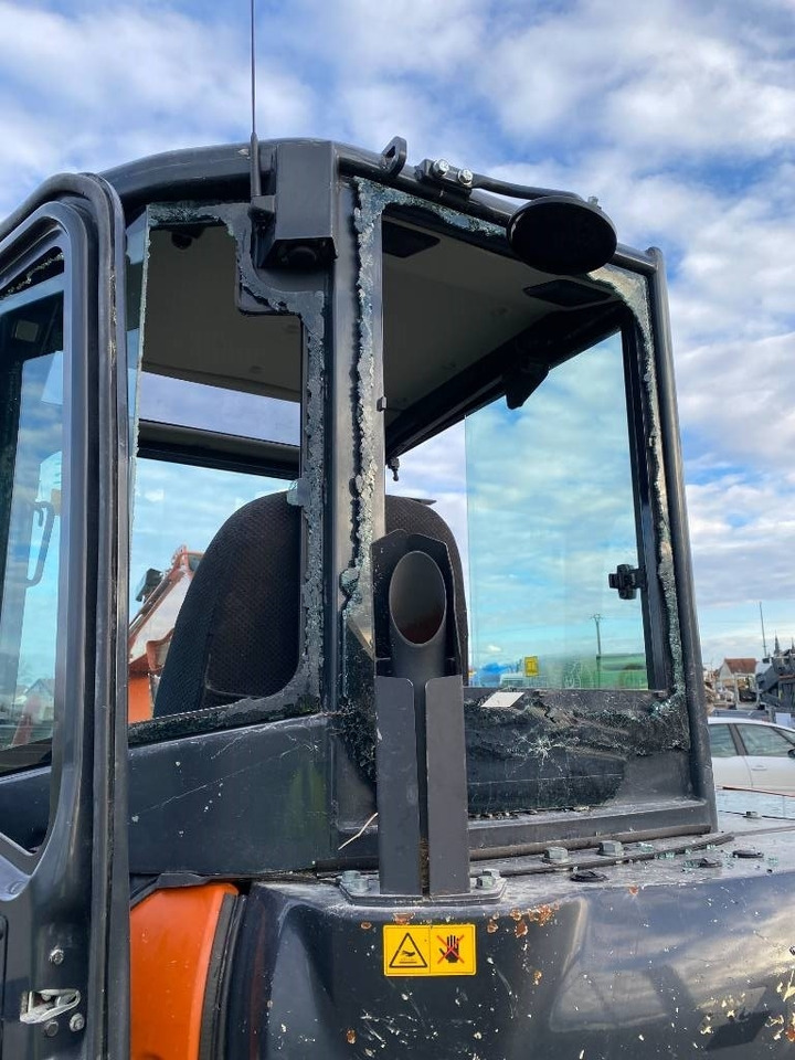 Miniexcavadora Hitachi ZX55-U6/CLR Origine Française endommagée: foto 10