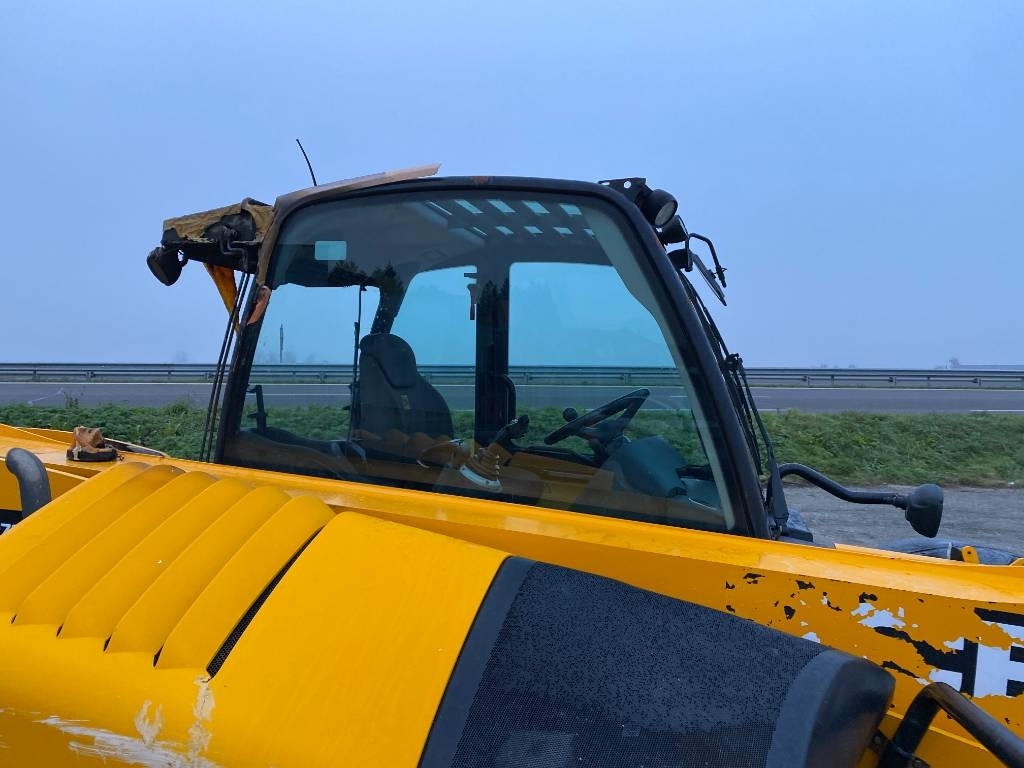 Manipulador telescópico JCB 531-70 Agri Super 40km: foto 35