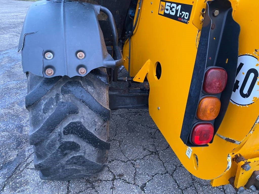 Manipulador telescópico JCB 531-70 Agri Super 40km: foto 27