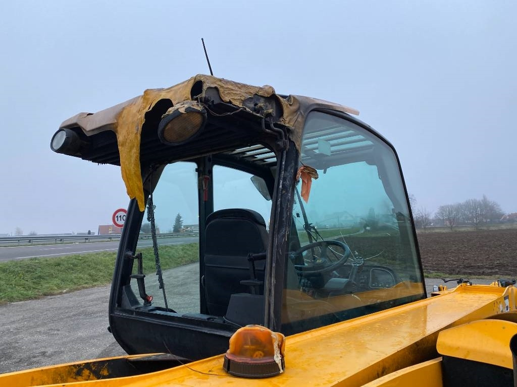 Manipulador telescópico JCB 531-70 Agri Super 40km: foto 14