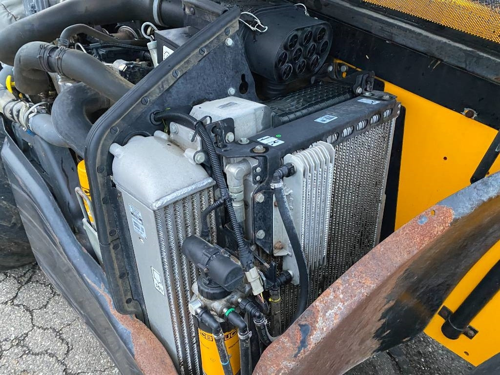 Manipulador telescópico JCB 531-70 Agri Super 40km: foto 38