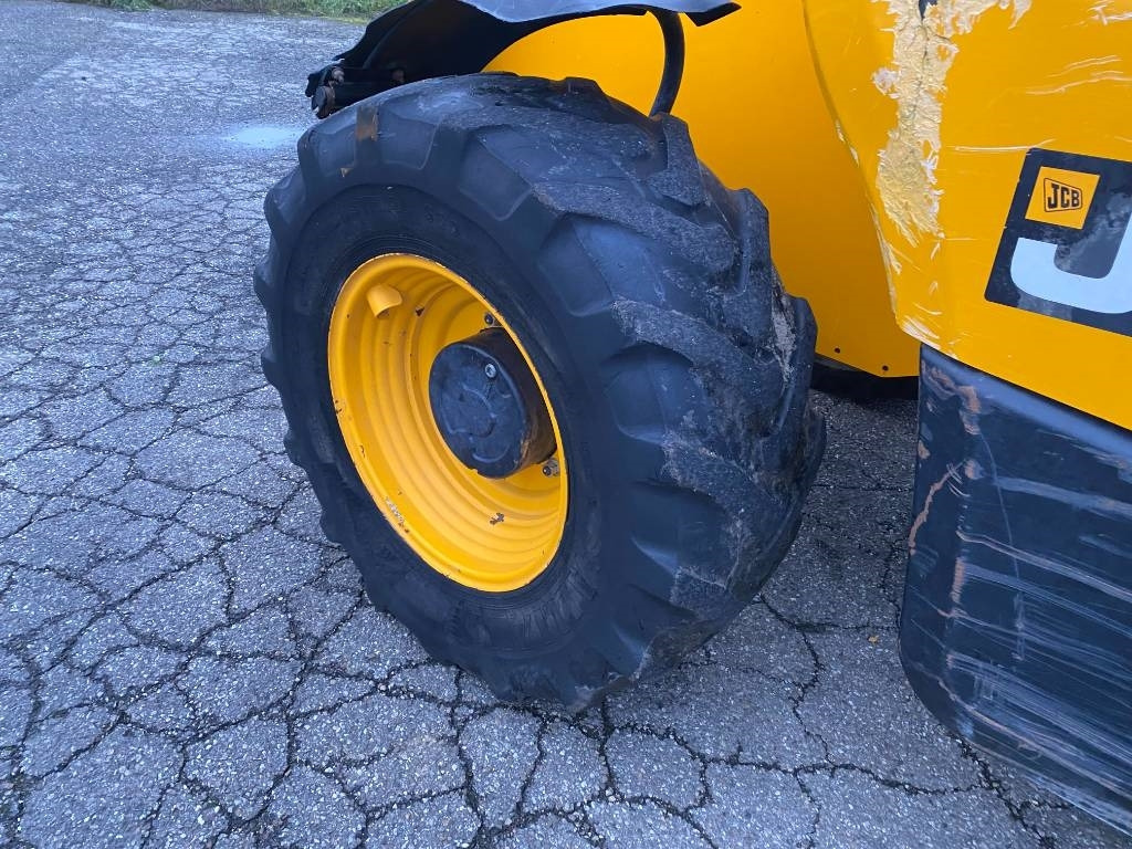 Manipulador telescópico JCB 531-70 Agri Super 40km: foto 33