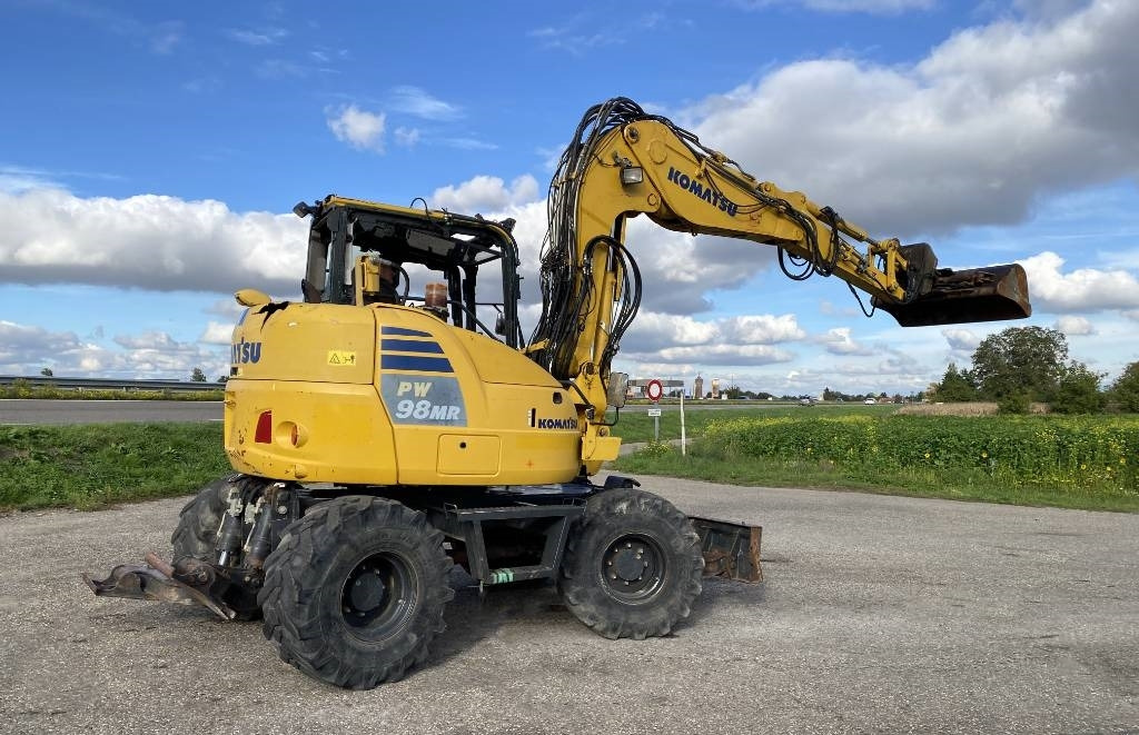 Komatsu PW 98MR-10 1er Main endommagée - Excavadora de ruedas: foto 4 Komatsu PW 98MR-10 1er Main endommagée - Excavadora de ruedas: foto 4