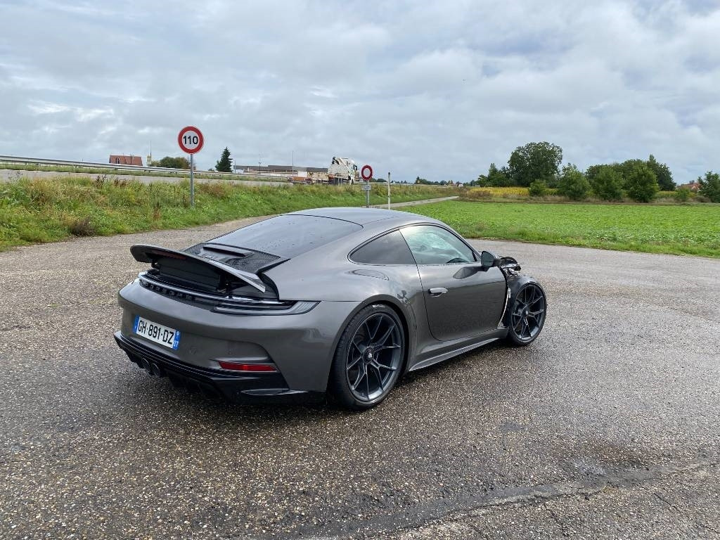 Porsche 911/ 992 - 4.0i GT3 Pack Touring 1er Main  - Coche: foto 4 Porsche 911/ 992 - 4.0i GT3 Pack Touring 1er Main  - Coche: foto 4