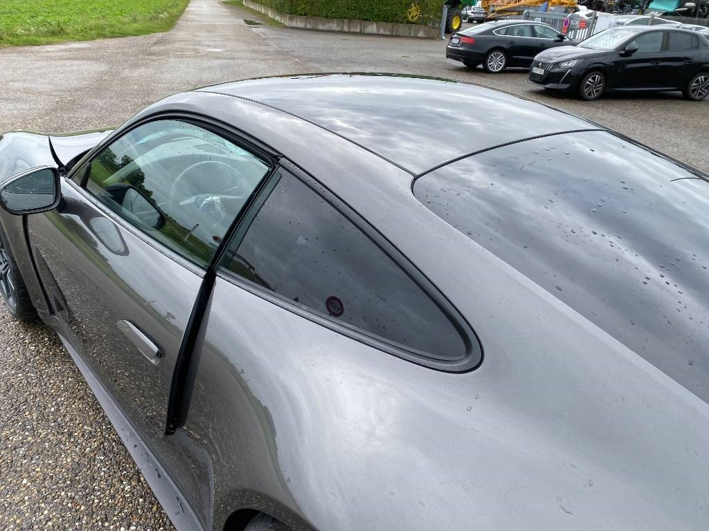 Coche Porsche 911/ 992 - 4.0i GT3 Pack Touring 1er Main: foto 38