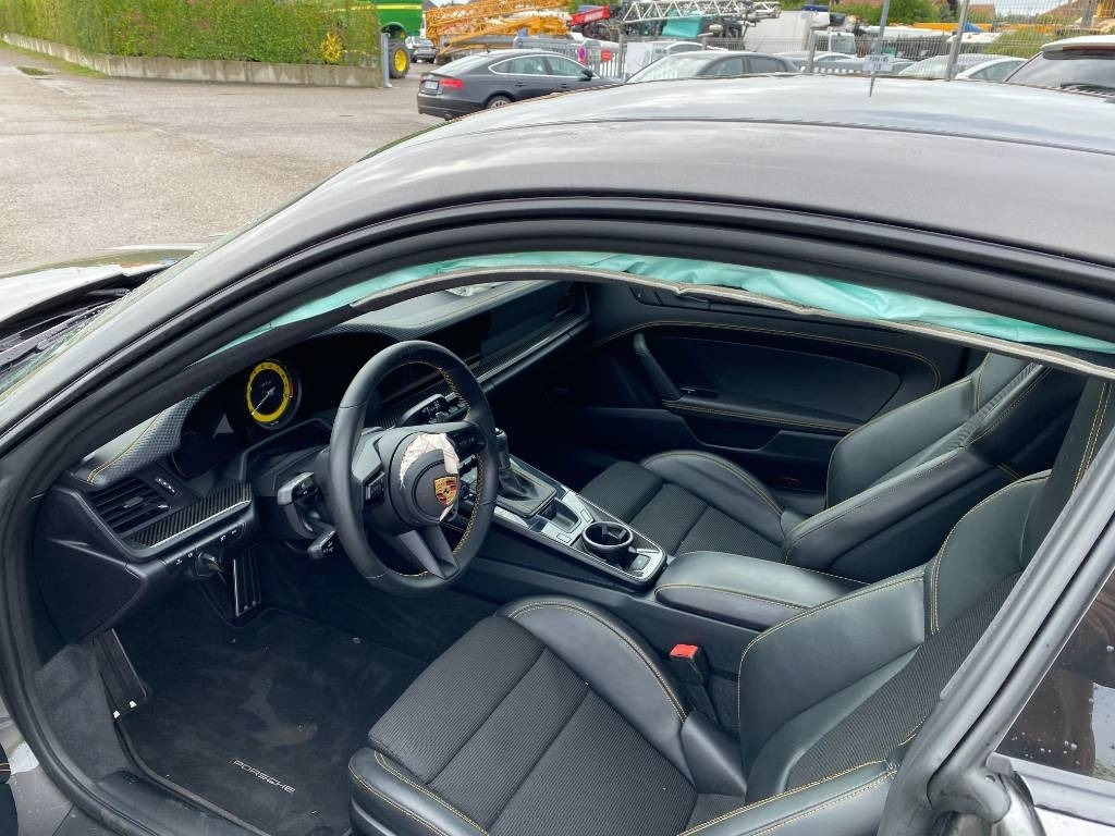 Coche Porsche 911/ 992 - 4.0i GT3 Pack Touring 1er Main: foto 22