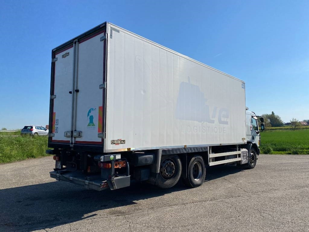 Renault D-430 WIDE CHEREAU INOGAM/LEVIAND 120 endommagé - Camión frigorífico: foto 4 Renault D-430 WIDE CHEREAU INOGAM/LEVIAND 120 endommagé - Camión frigorífico: foto 4