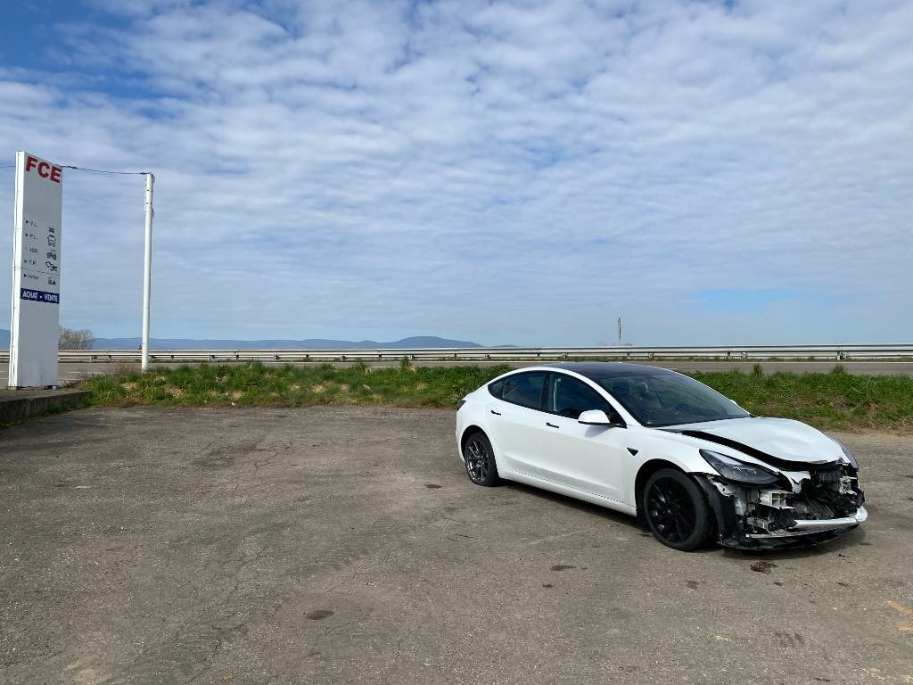 Tesla MODEL 3 - 5YJ3 Rwd Origine Française - Sedan: foto 3 Tesla MODEL 3 - 5YJ3 Rwd Origine Française - Sedan: foto 3