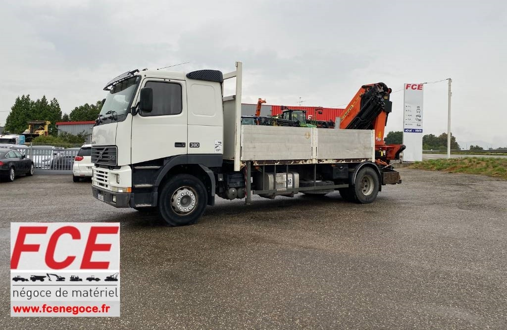 Volvo FH 380 PALFINGER PK 36002 Performance endommagé  - Camión grúa: foto 1 Volvo FH 380 PALFINGER PK 36002 Performance endommagé  - Camión grúa: foto 1