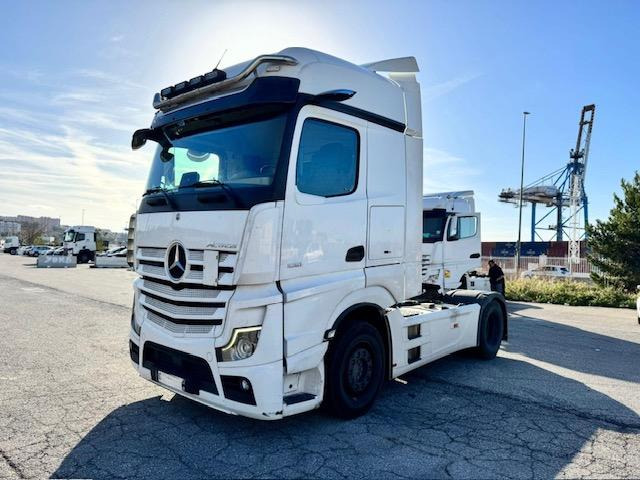 Mercedes ACTROS 1851 - Cabeza tractora: foto 1 Mercedes ACTROS 1851 - Cabeza tractora: foto 1