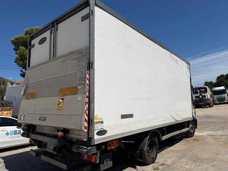 Iveco 120E22 EEV - Camión frigorífico: foto 4 Iveco 120E22 EEV - Camión frigorífico: foto 4