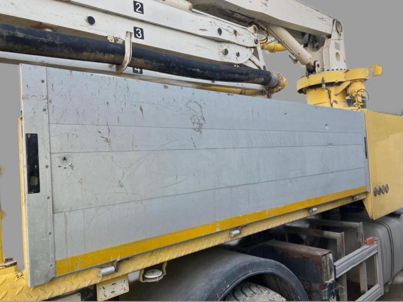 Camión bomba de hormigón Iveco TRAKKER 400: foto 13 Camión bomba de hormigón Iveco TRAKKER 400: foto 13