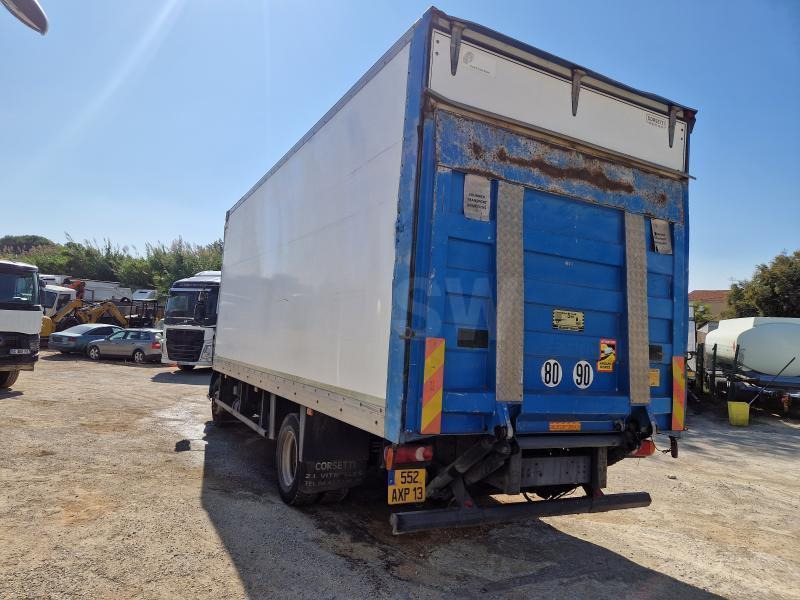Renault Midlum 220 DCI - Camión caja cerrada: foto 3 Renault Midlum 220 DCI - Camión caja cerrada: foto 3