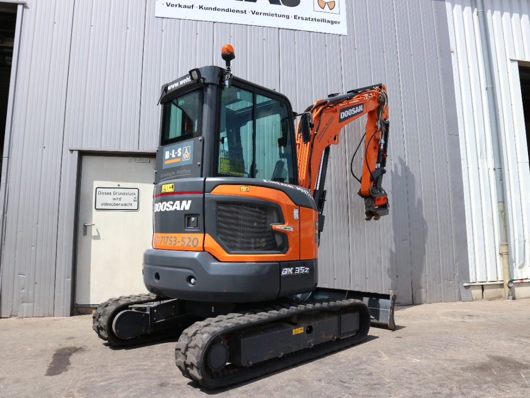 Doosan DX35Z-7 - Miniexcavadora: foto 3 Doosan DX35Z-7 - Miniexcavadora: foto 3