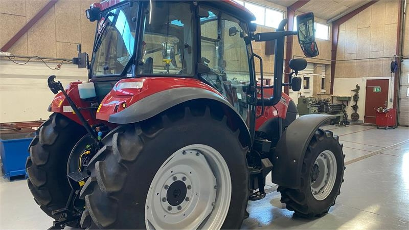 Case IH Farmall 100C - Tractor: foto 3 Case IH Farmall 100C - Tractor: foto 3