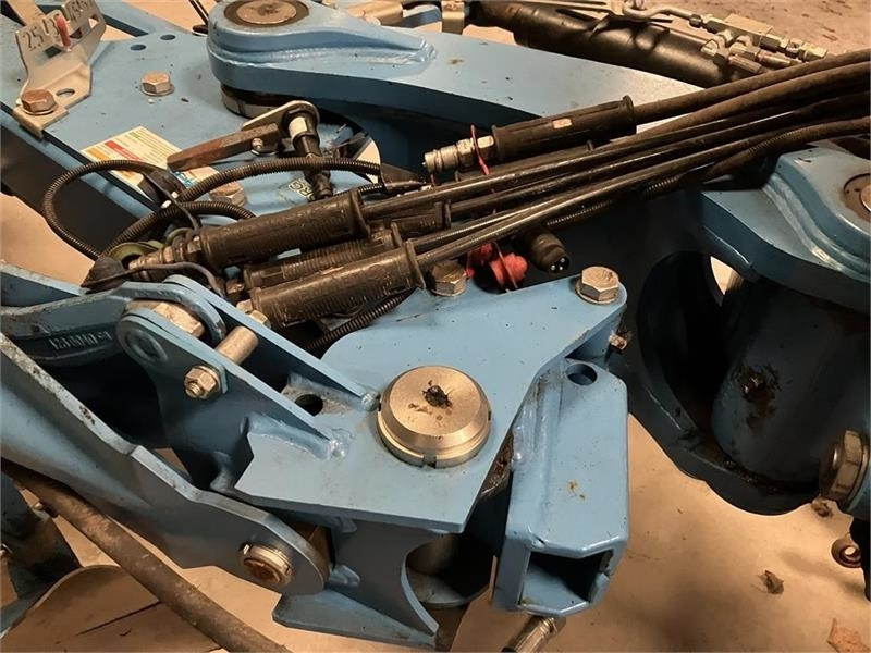 Lemken JUVEL 8VT 5L 100 - Arado: foto 3 Lemken JUVEL 8VT 5L 100 - Arado: foto 3