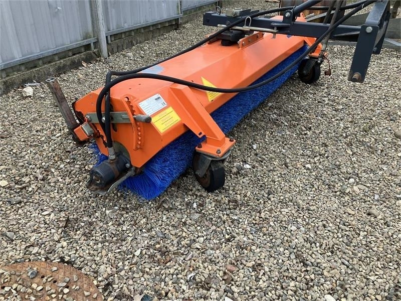 Tuchel 560 Plus - Barredora cucharón: foto 4 Tuchel 560 Plus - Barredora cucharón: foto 4