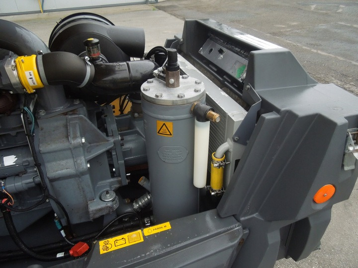 ATLAS COPCO XAS97 - Compresor de aire: foto 2 ATLAS COPCO XAS97 - Compresor de aire: foto 2