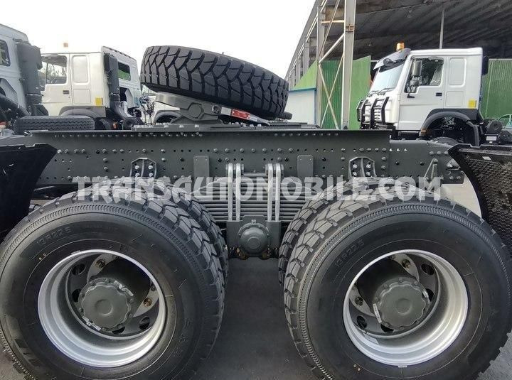 Sinotruk HOWO 6X6 ALL-WHEEL DRIVE - Cabeza tractora: foto 5 Sinotruk HOWO 6X6 ALL-WHEEL DRIVE - Cabeza tractora: foto 5