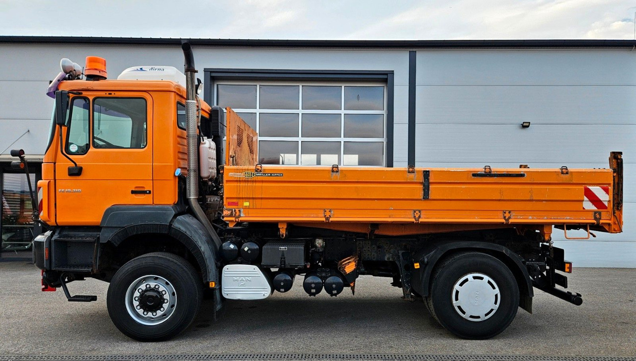 MAN FE 19.310 4x4 BL Meiller Winterdienst - Camión volquete: foto 2 MAN FE 19.310 4x4 BL Meiller Winterdienst - Camión volquete: foto 2