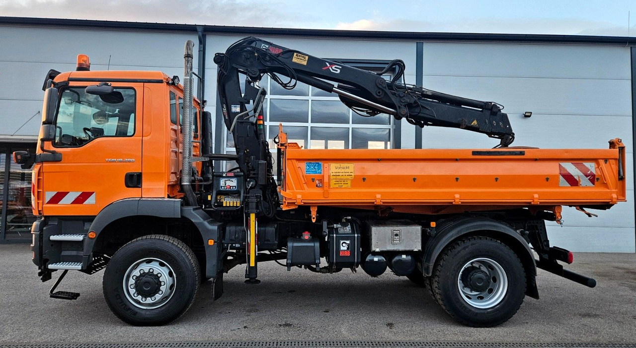 MAN TGM 18.280 4x4 HIAB 111-3 Funk Kran Winterdienst - Camión volquete, Camión grúa: foto 5 MAN TGM 18.280 4x4 HIAB 111-3 Funk Kran Winterdienst - Camión volquete, Camión grúa: foto 5