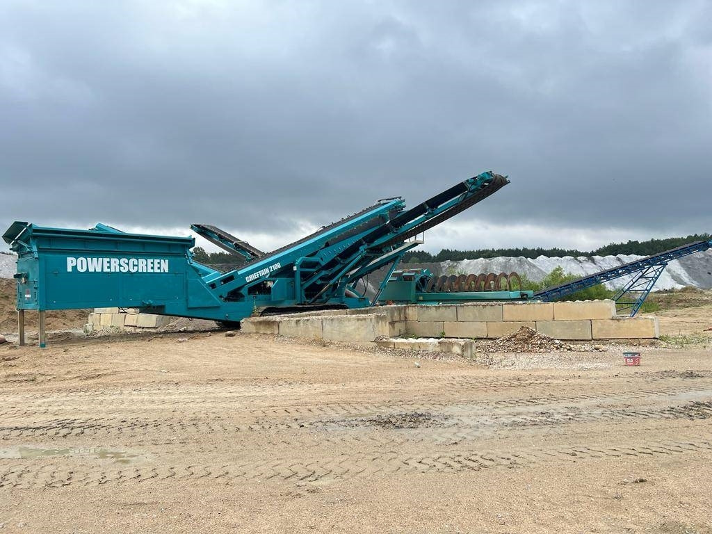 PowerScreen Chieftain 2100 - Cribadora: foto 1 PowerScreen Chieftain 2100 - Cribadora: foto 1