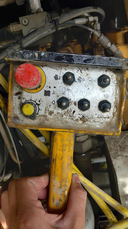 Putzmeister 2109 - Bomba de hormigon estacionaria: foto 4 Putzmeister 2109 - Bomba de hormigon estacionaria: foto 4