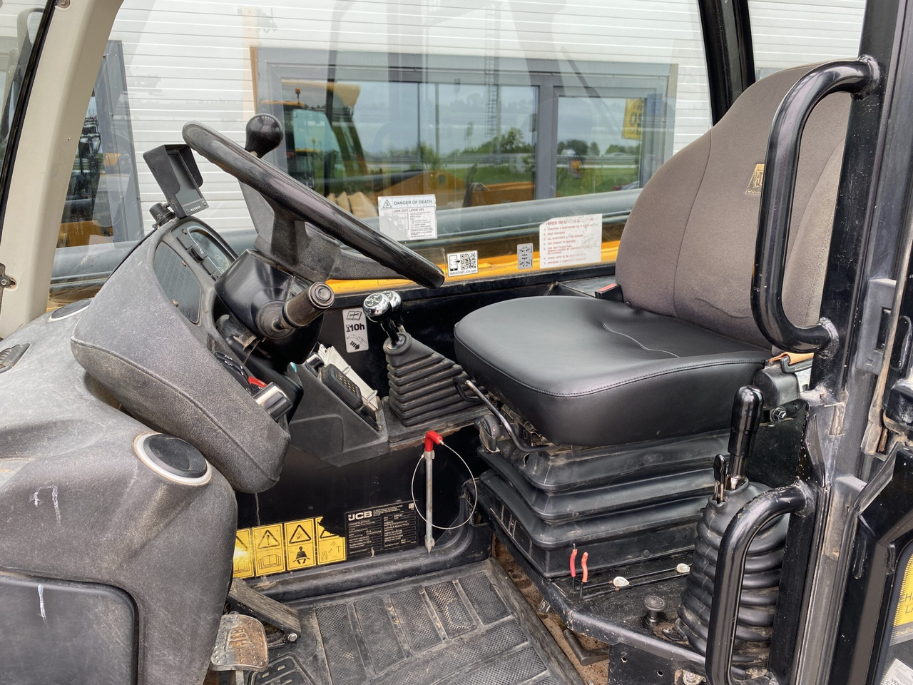 JCB 540-140 - Manipulador telescópico: foto 5 JCB 540-140 - Manipulador telescópico: foto 5