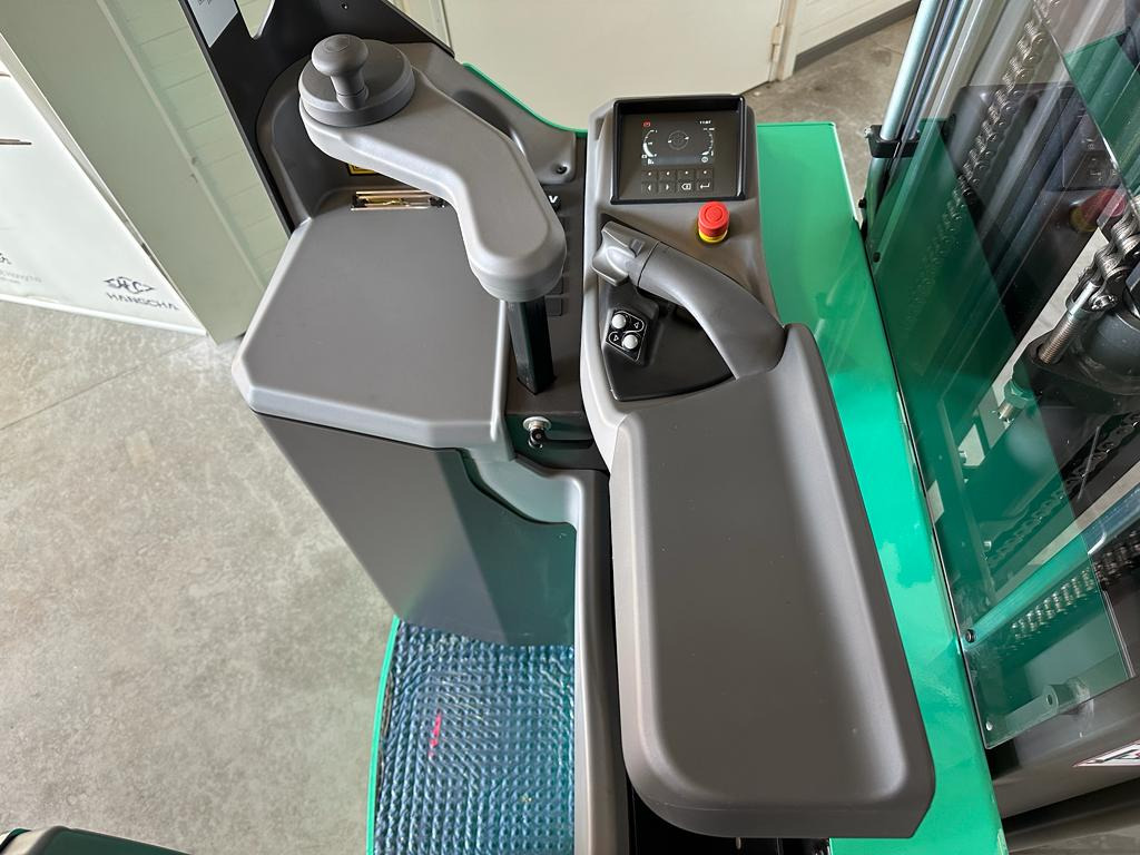 Apilador Mitsubishi SBR16N: foto 11 Apilador Mitsubishi SBR16N: foto 11