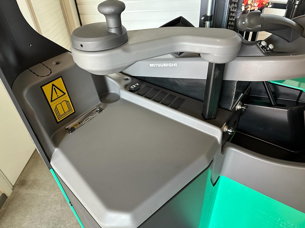 Apilador Mitsubishi SBR16N: foto 15 Apilador Mitsubishi SBR16N: foto 15