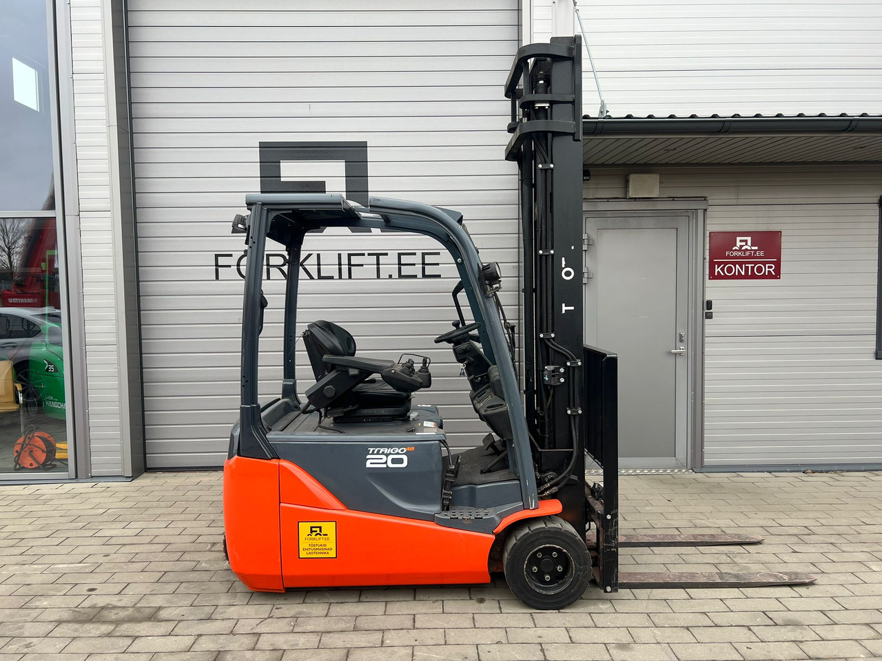 Toyota 8FBE20T - Carretilla elevadora eléctrica: foto 5 Toyota 8FBE20T - Carretilla elevadora eléctrica: foto 5